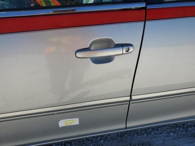 Photo 9 from auction – 2003 TOYOTA CAMRY LE with VIN 4T1BE32K23U698050