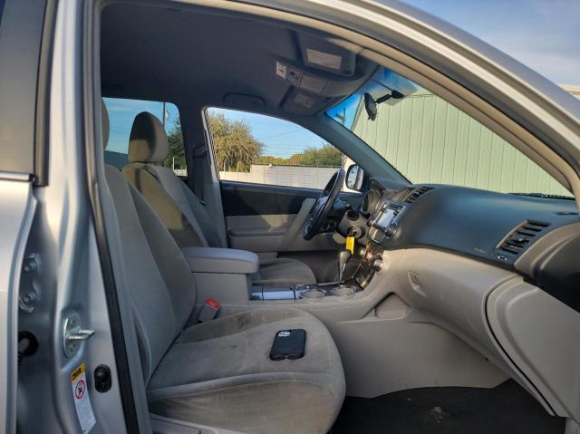 Photo 5 from auction – 2013 TOYOTA HIGHLANDER with VIN 5TDZK3EH3DS116572
