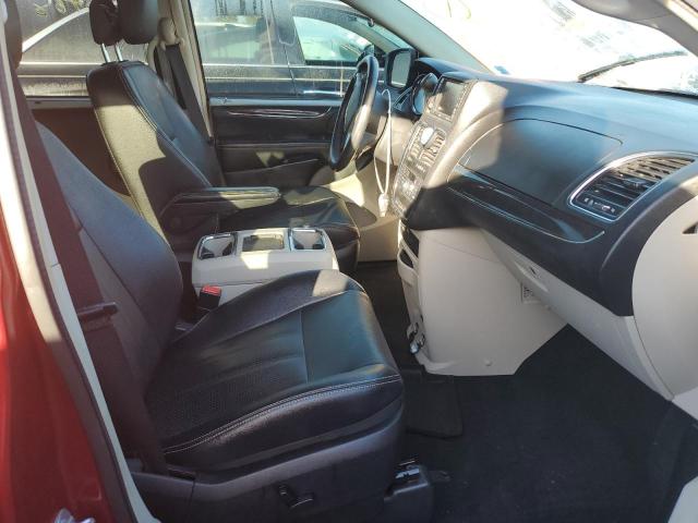 Photo 5 from auction – 2016 CHRYSLER TOWN & COU with VIN 2C4RC1CG2GR304248