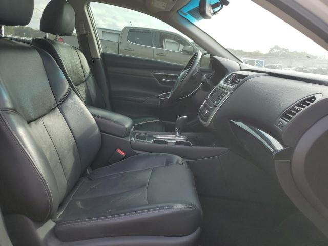 Photo 5 from auction – 2017 NISSAN ALTIMA 2.5 with VIN 1N4AL3AP2HC209846