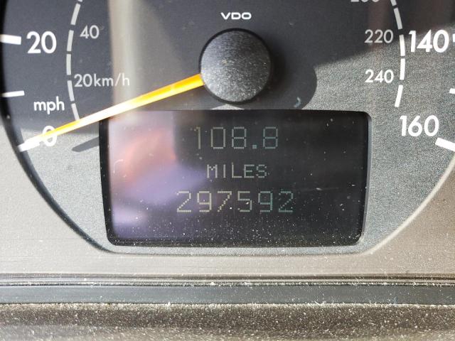 Photo 8 from auction – 2000 MERCEDES-BENZ E 320 with VIN WDBJF65J4YB053872