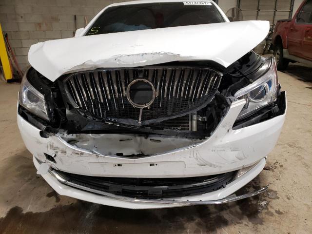 Photo 9 from auction – 2016 BUICK LACROSSE with VIN 1G4GB5G33GF114289