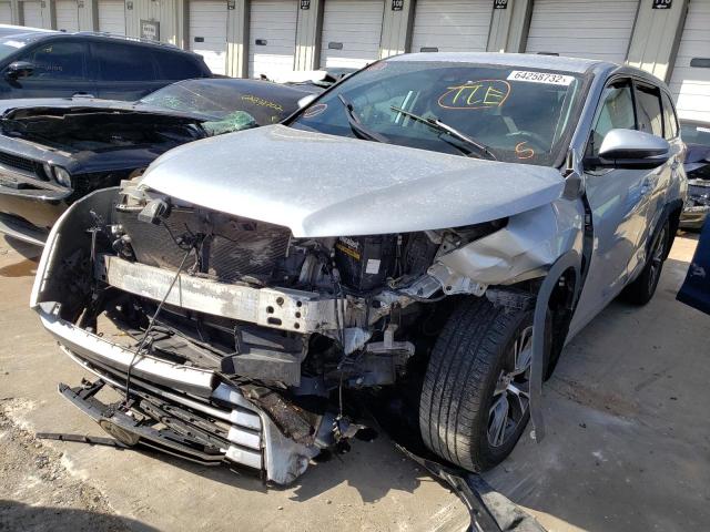Photo 9 from auction – 2018 TOYOTA HIGHLANDER with VIN 5TDBZRFH3JS809524