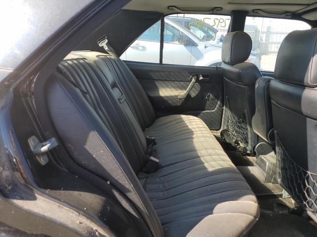 Photo 6 from auction – 1993 MERCEDES-BENZ 190 E 2.6 with VIN WDBDA29D2PG027216