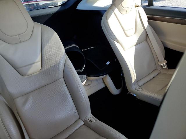 Photo 6 from auction – 2017 TESLA MODEL X with VIN 5YJXCBE28HF035670