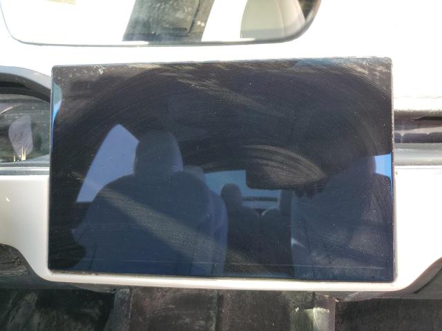Photo 8 from auction – 2022 TESLA MODEL X with VIN 7SAXCBE60NF331994