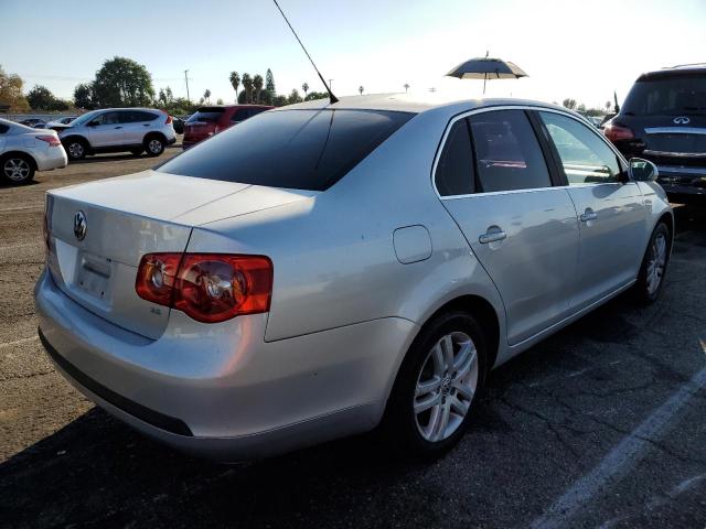 Photo 4 from auction – 2007 VOLKSWAGEN JETTA WOLF with VIN 3VWEG71K77M143722