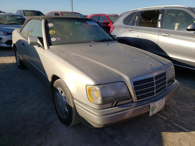 MERCEDES-BENZ E 320 1994 with VIN WDBEA66E8RC043374 - Photo from auction