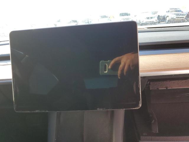 Photo 8 from auction – 2022 TESLA MODEL 3 with VIN 5YJ3E1EB1NF272676