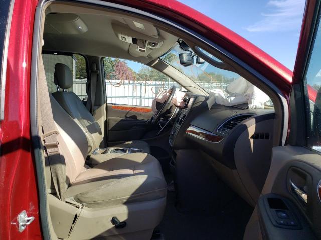 Photo 5 from auction – 2014 CHRYSLER TOWN & COU with VIN 2C4RC1CGXER201673