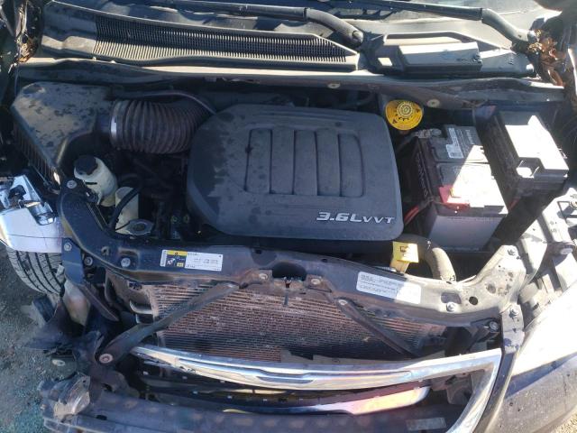 Photo 7 from auction – 2015 CHRYSLER TOWN & COU with VIN 2C4RC1BG2FR656326
