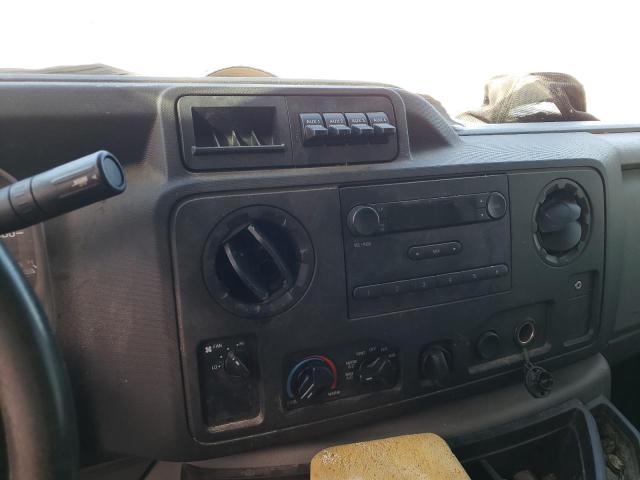 Photo 9 from auction – 2019 FORD ECONOLINE with VIN 1FDWE3F67KDC15259