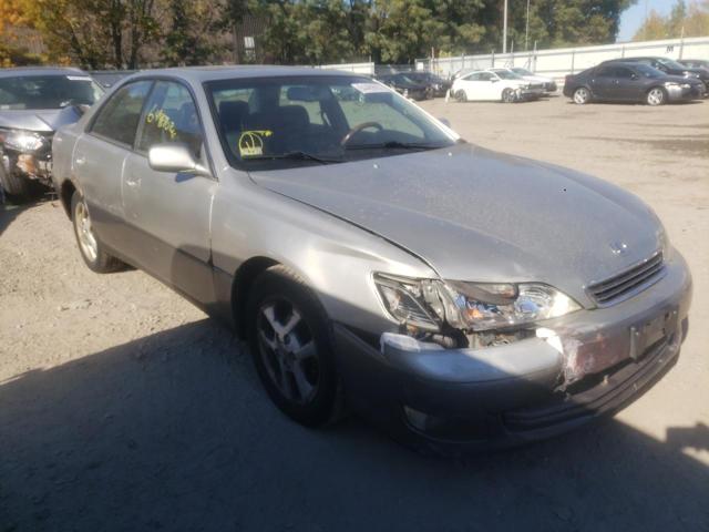 LEXUS ES 300 2001 with VIN JT8BF28GX15108875 - Photo from auction