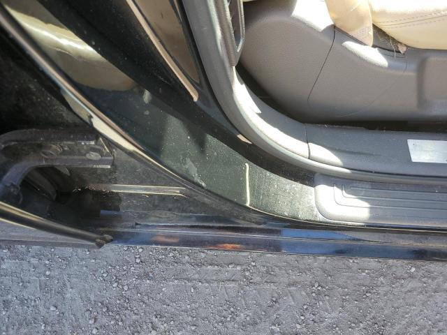 Photo 9 from auction – 2011 HYUNDAI GENESIS 3. with VIN KMHGC4DE5BU113288