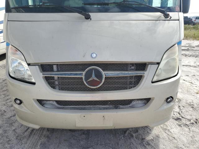 Photo 7 from auction – 2012 WINNEBAGO SERIES with VIN WDAPF4CA7B9470908
