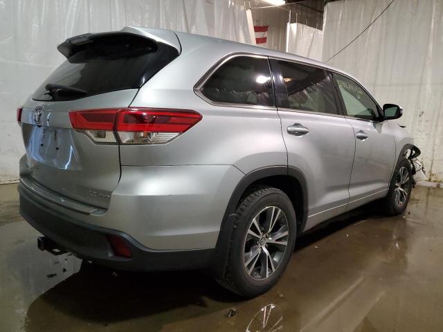 Photo 4 from auction – 2017 TOYOTA HIGHLANDER with VIN 5TDBZRFH4HS379674