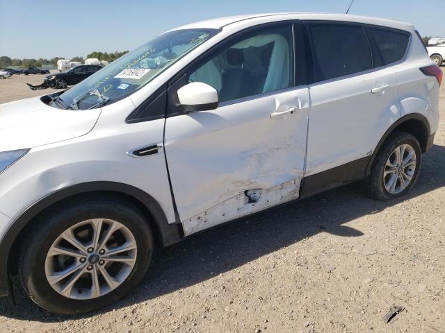 Photo 9 from auction – 2019 FORD ESCAPE SE with VIN 1FMCU0GD4KUA36646