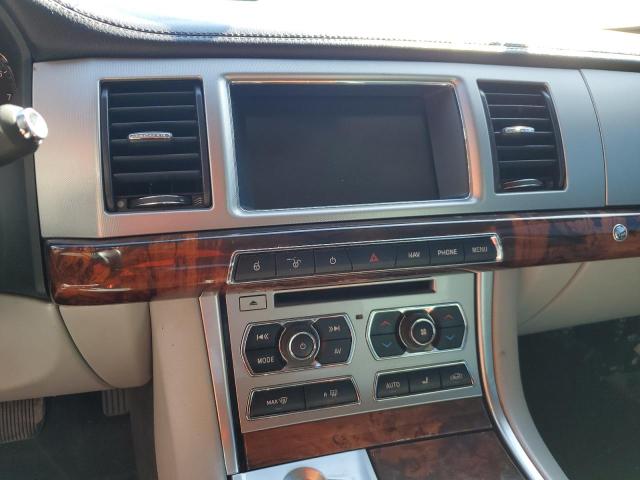 Photo 9 from auction – 2014 JAGUAR XF with VIN SAJWA0ESXEPU22424