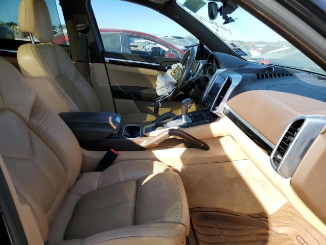 Photo 5 from auction – 2017 PORSCHE CAYENNE with VIN WP1AA2A26HKA84711