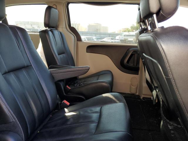 Photo 6 from auction – 2016 CHRYSLER TOWN & COU with VIN 2C4RC1BG7GR294222