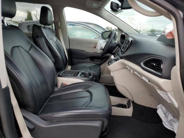 Photo 5 from auction – 2020 CHRYSLER UK with VIN 2C4RC1DG9LR264842