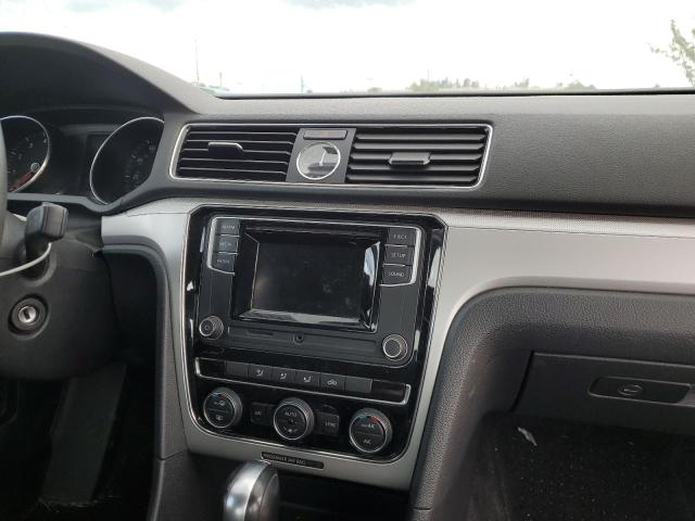 Photo 9 from auction – 2016 VOLKSWAGEN PASSAT S with VIN 1VWAS7A36GC028052