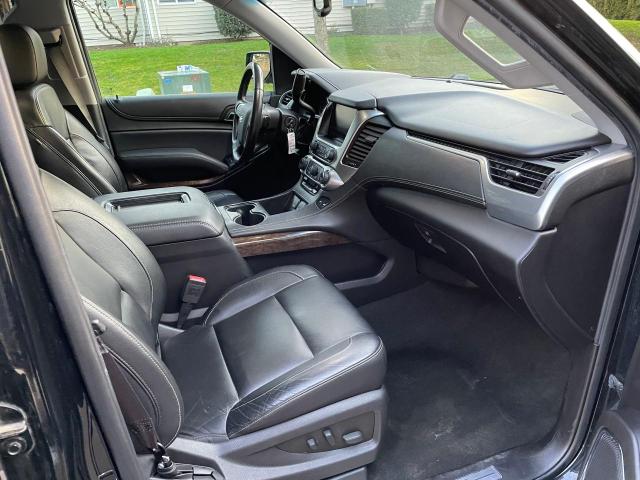 Photo 5 from auction – 2016 CHEVROLET SUBURBAN K with VIN 1GNSKHKC4GR478685