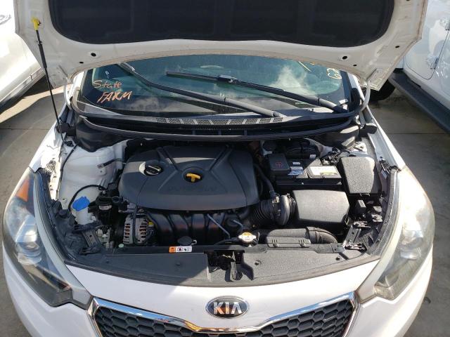 Photo 7 from auction – 2016 KIA FORTE LX with VIN KNAFK4A69G5615249