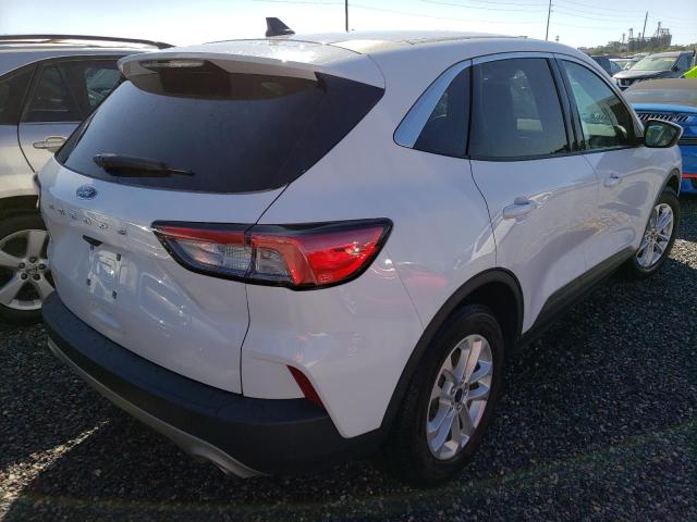 Photo 4 from auction – 2020 FORD ESCAPE SE with VIN 1FMCU0G69LUC63303