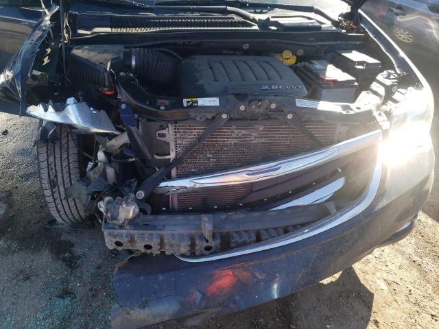 Photo 9 from auction – 2015 CHRYSLER TOWN & COU with VIN 2C4RC1BG2FR656326