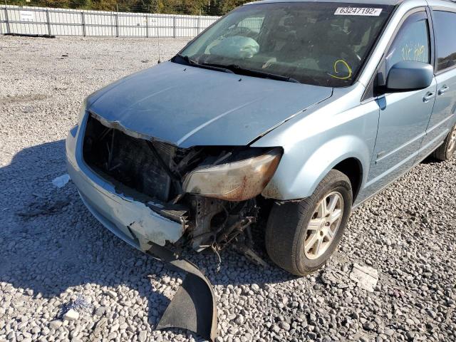 Photo 9 from auction – 2008 CHRYSLER TOWN & COU with VIN 2A8HR54P88R788565