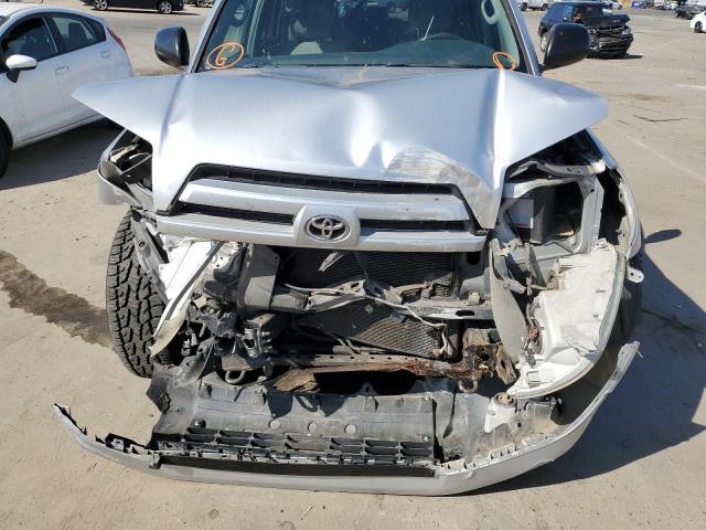 Photo 9 from auction – 2004 TOYOTA 4RUNNER SR with VIN JTEBU14R640028995