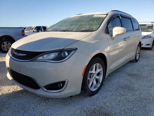 Photo 2 from auction – 2017 CHRYSLER PACIFICA T with VIN 2C4RC1BG1HR752077