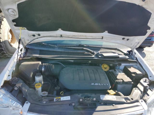 Photo 7 from auction – 2016 CHRYSLER TOWN & COU with VIN 2C4RC1BG7GR294222