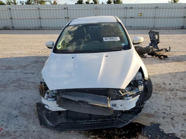 Photo 9 from auction – 2017 FORD FOCUS SE with VIN 1FADP3F20HL299254