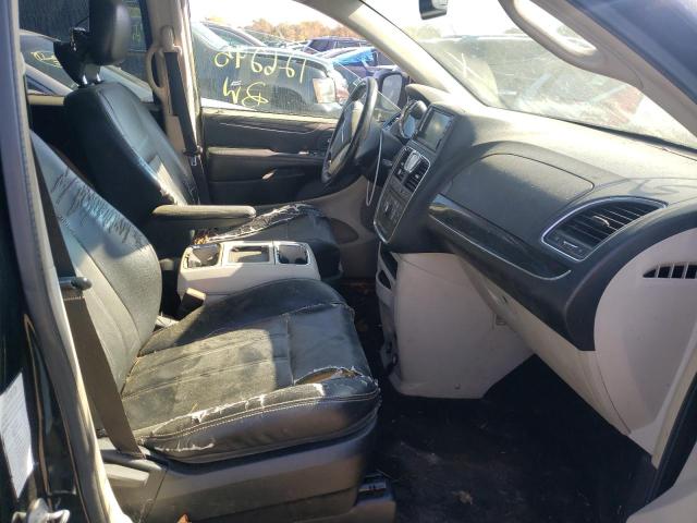 Photo 5 from auction – 2014 CHRYSLER TOWN & COU with VIN 2C4RC1BG1ER393924