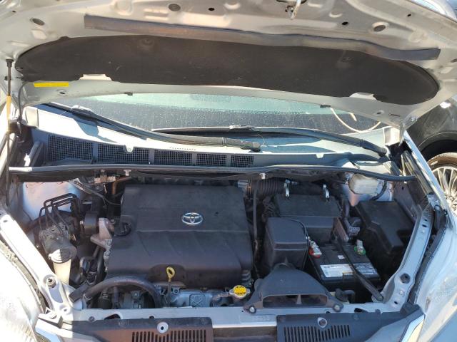 Photo 7 from auction – 2014 TOYOTA SIENNA XLE with VIN 5TDYK3DC6ES487146