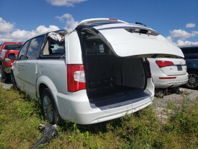 Photo 3 from auction – 2016 CHRYSLER TOWN & COU with VIN 2C4RC1CGXGR215558