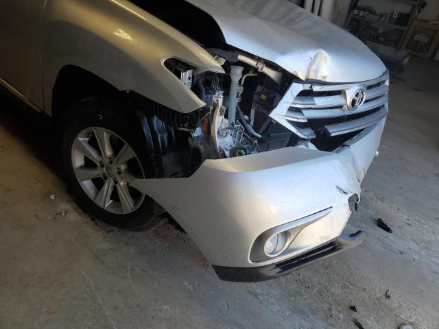 Photo 9 from auction – 2011 TOYOTA HIGHLANDER with VIN 5TDZA3EHXBS008837