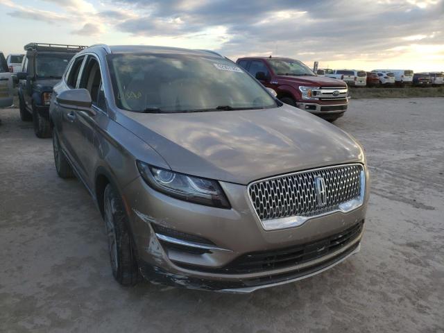 LINCOLN MKC 2019 with VIN 5LMCJ1C92KUL39616 - Photo from auction