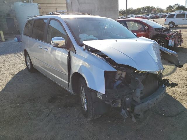 CHRYSLER TOWN & COU 2008 with VIN 2A8HR54P98R672713 - Photo from auction