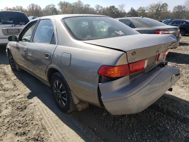 Photo 3 from auction – 2000 TOYOTA CAMRY CE with VIN 4T1BG22K4YU663182