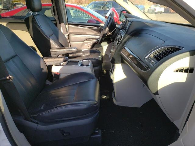 Photo 5 from auction – 2011 CHRYSLER TOWN & COU with VIN 2A4RR8DG6BR604478