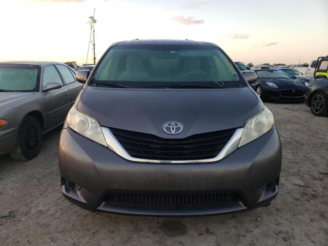 Photo 9 from auction – 2013 TOYOTA SIENNA LE with VIN 5TDKK3DC1DS287053