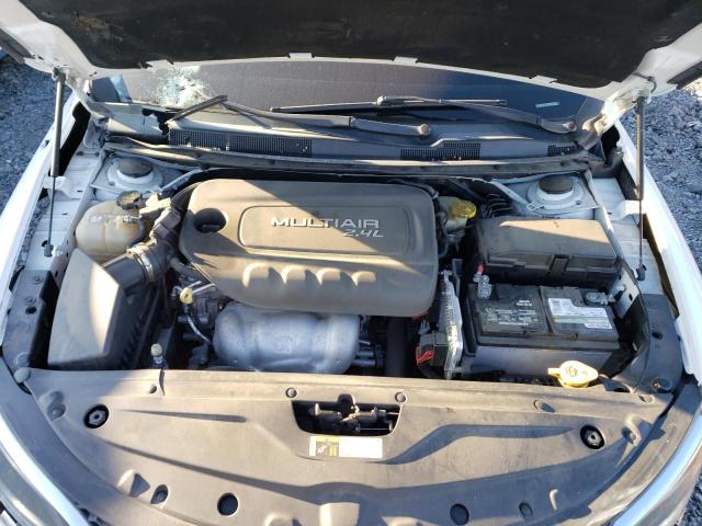 Photo 7 from auction – 2015 CHRYSLER 200 LIMITE with VIN 1C3CCCAB9FN758571