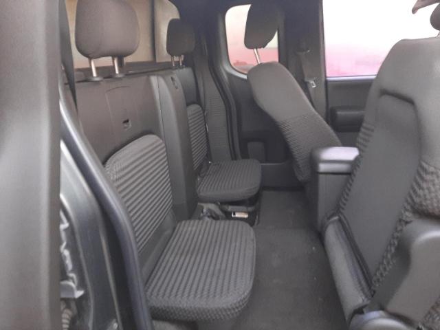 Photo 6 from auction – 2005 NISSAN FRONTIER K with VIN 1N6AD06U95C438375