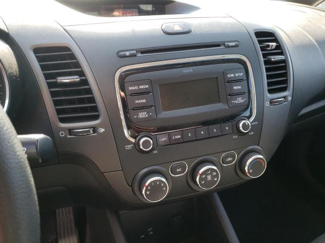 Photo 9 from auction – 2018 KIA FORTE LX with VIN 3KPFK4A77JE245619