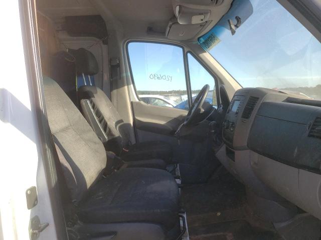 Photo 5 from auction – 2015 MERCEDES-BENZ SPRINTER 2 with VIN WD3PE7DC1FP105816