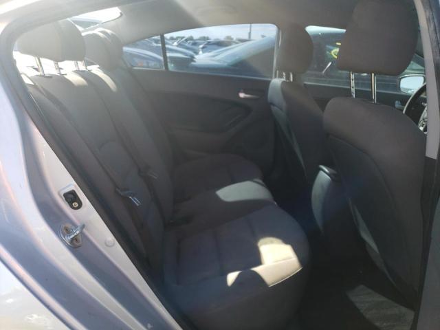 Photo 6 from auction – 2017 KIA FORTE LX with VIN 3KPFK4A74HE096984