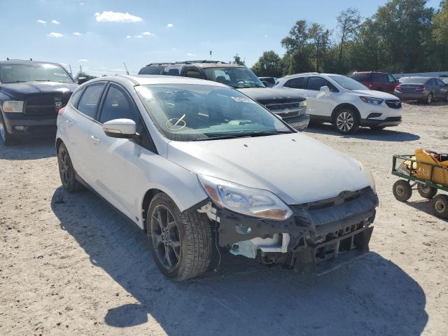 FORD FOCUS SE 2014 مع رقم تعريف المركبة 1FADP3K28EL314200 - صورة من المزاد